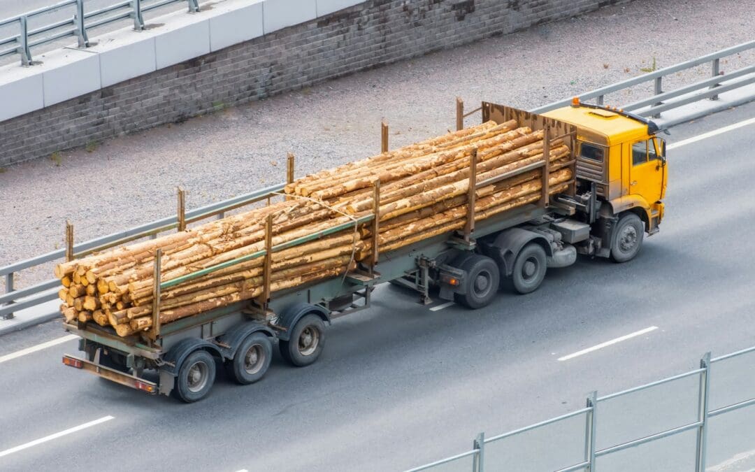 How to Load Awkward Items for Flatbed Transport Services